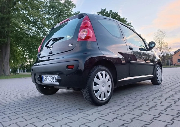 Peugeot 107 cena 9900 przebieg: 165000, rok produkcji 2007 z Kazimierza Wielka małe 232